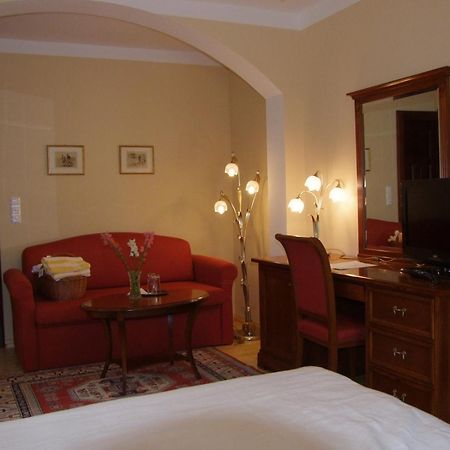 Hotel See-Villa Millstatt Eksteriør billede